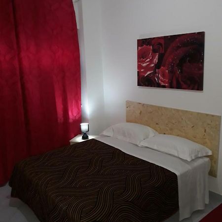 Rooms Center Wolf - Matrimoniale E Comunicanti Matera Exteriér fotografie
