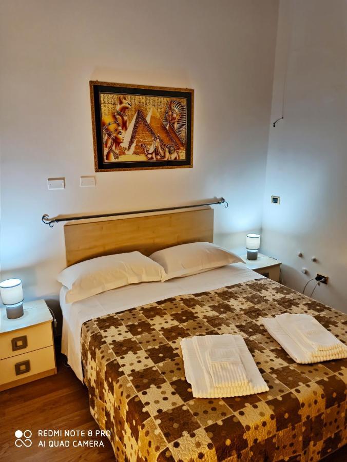 Rooms Center Wolf - Matrimoniale E Comunicanti Matera Exteriér fotografie