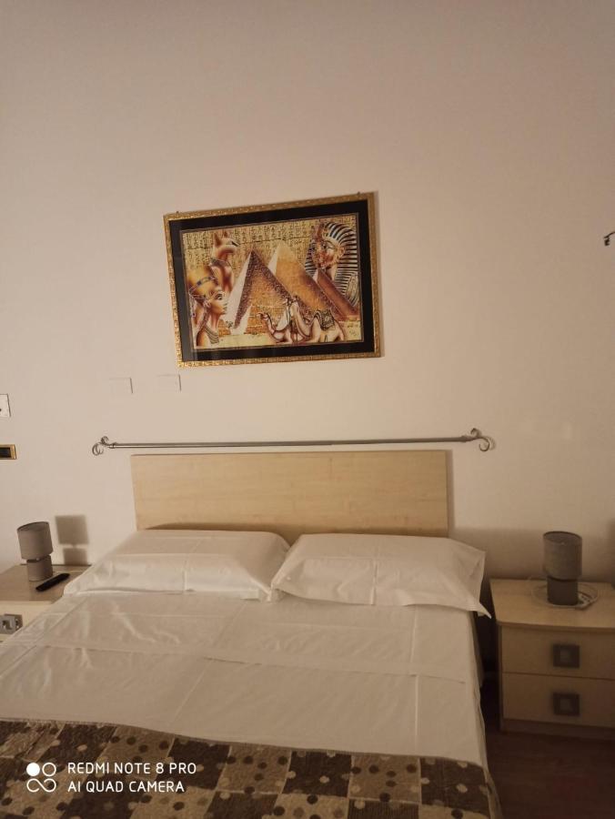 Rooms Center Wolf - Matrimoniale E Comunicanti Matera Exteriér fotografie